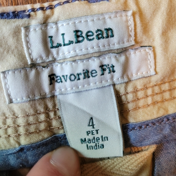 L.L. Bean Favorite Fit Cream Colored Straight Leg Cargo Pants - Picture 3 of 8